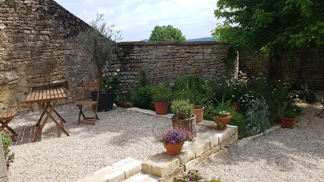 Le Clos - La Chapelle Lombard  Exteriör bild
