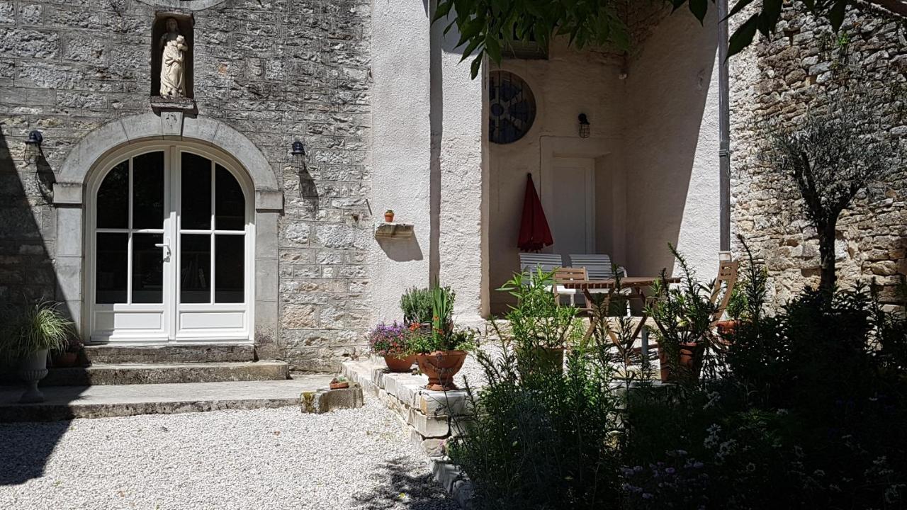 Le Clos - La Chapelle Lombard  Exteriör bild